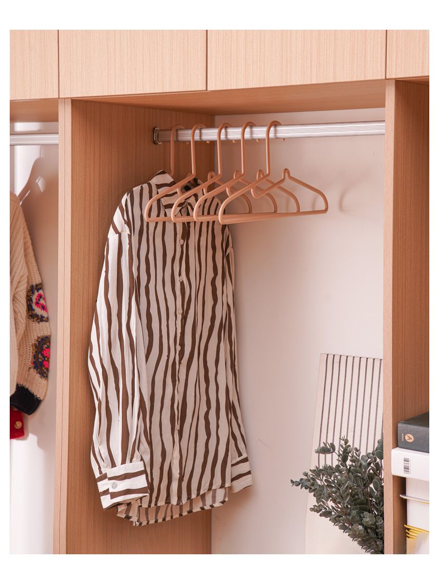 מארז 5 קולבים