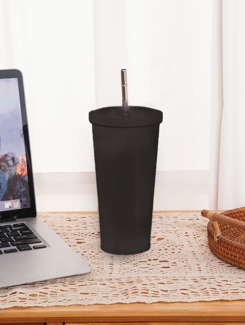 כוס מתכת עם קש