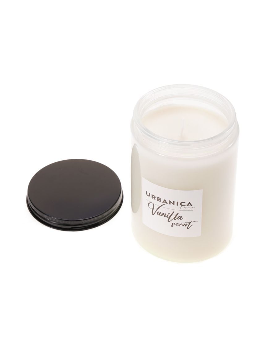 נר במעמד זכוכית עם מכסה