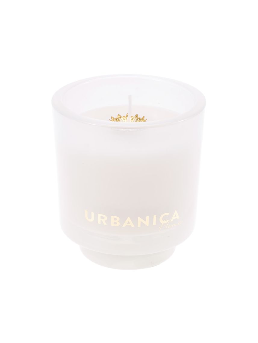 נר במעמד זכוכית