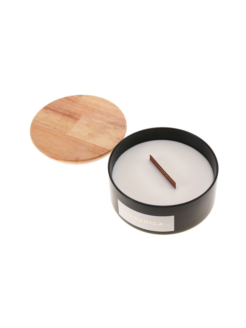 נר במעמד קרמיקה