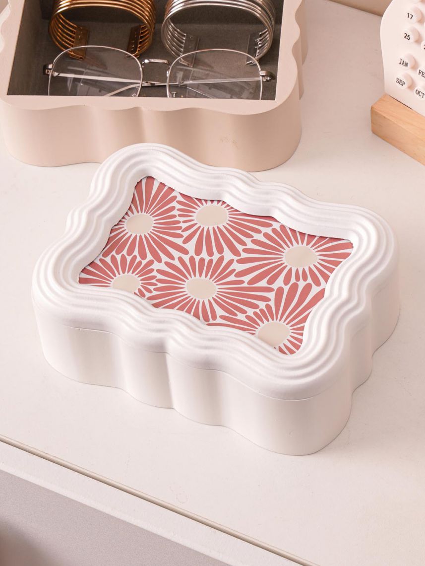 קופסת תכשיטים