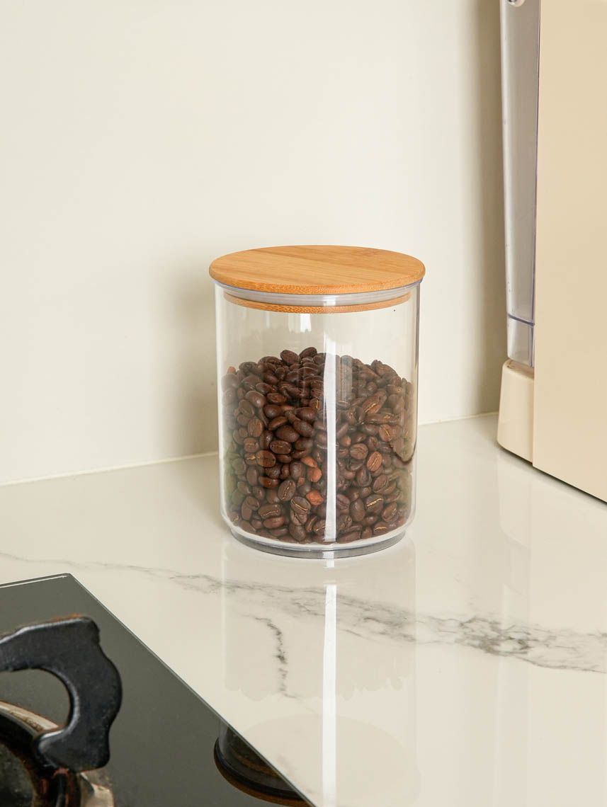 קופסת אחסון שקופה