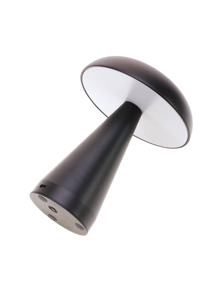 מנורת שולחן