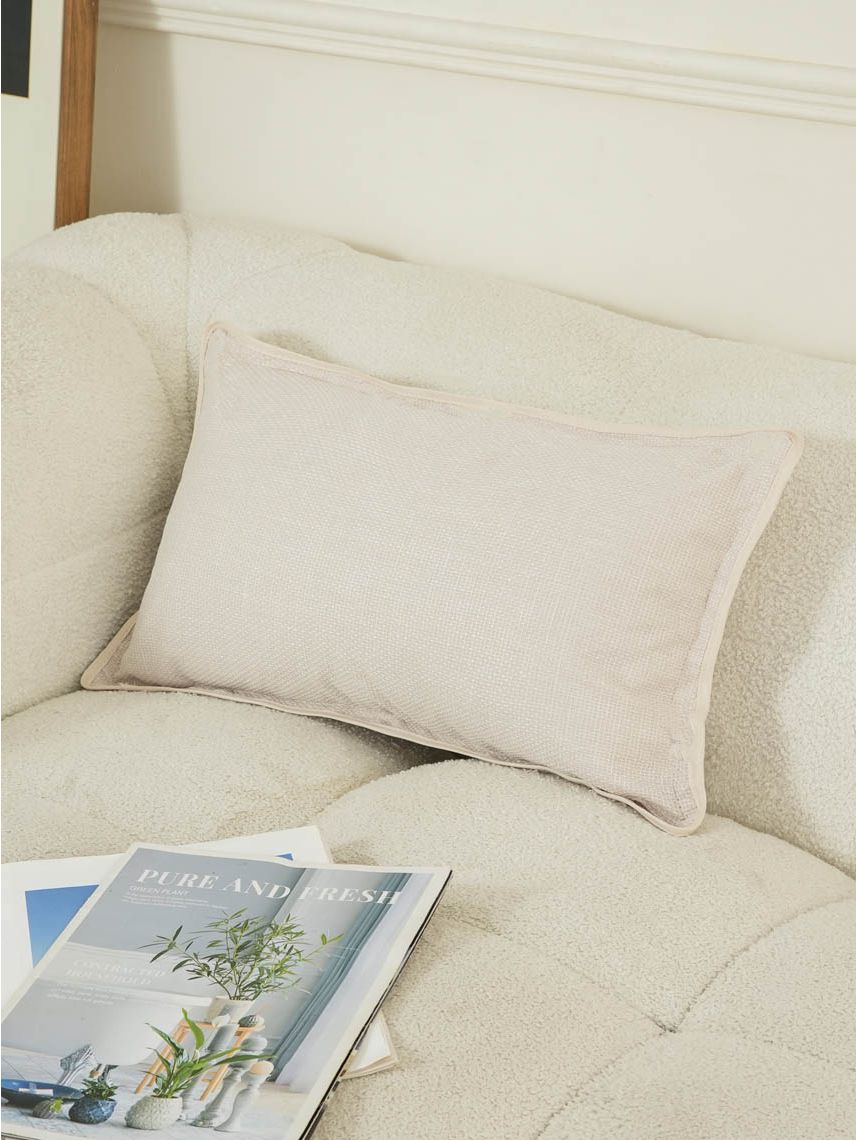 כרית נוי מלבנית