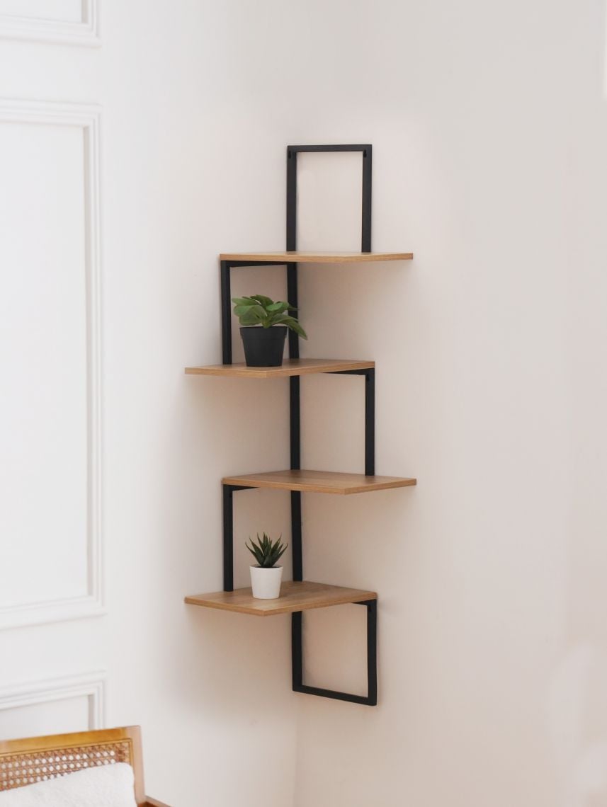 מדפי עץ קומות