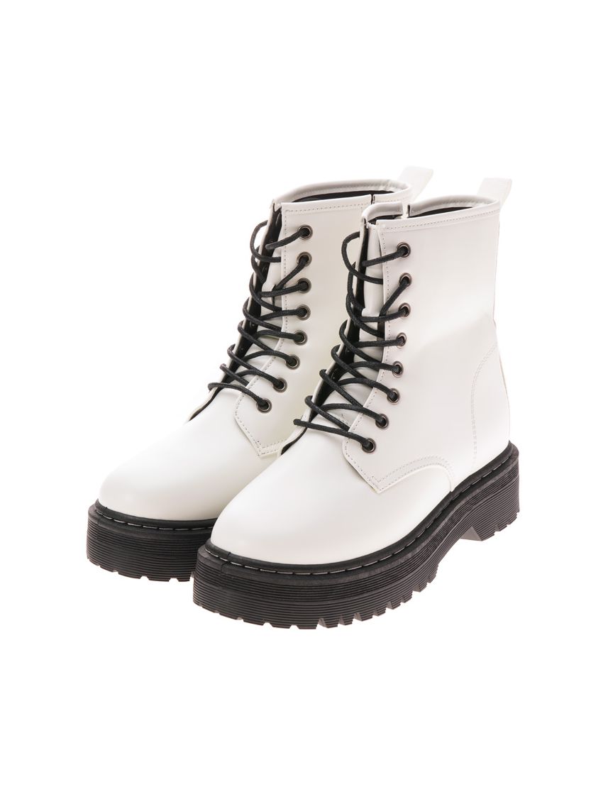 מגפי בייסיק עם שרוכים