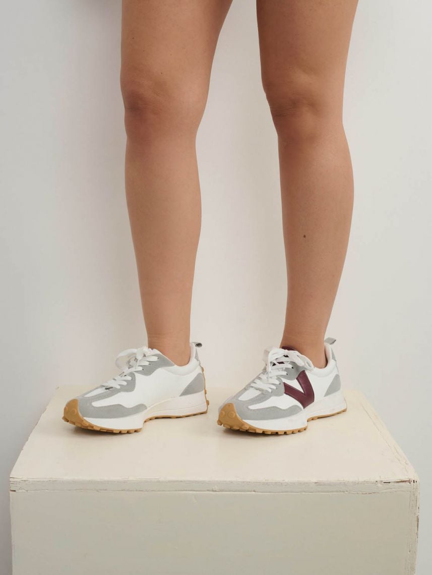 סניקרס לנשים 36-41