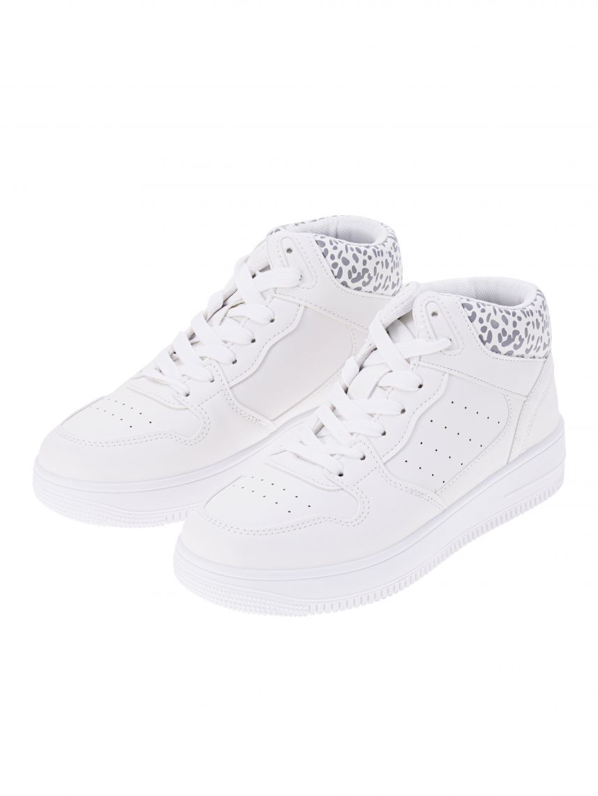 סניקרס היי-טופ