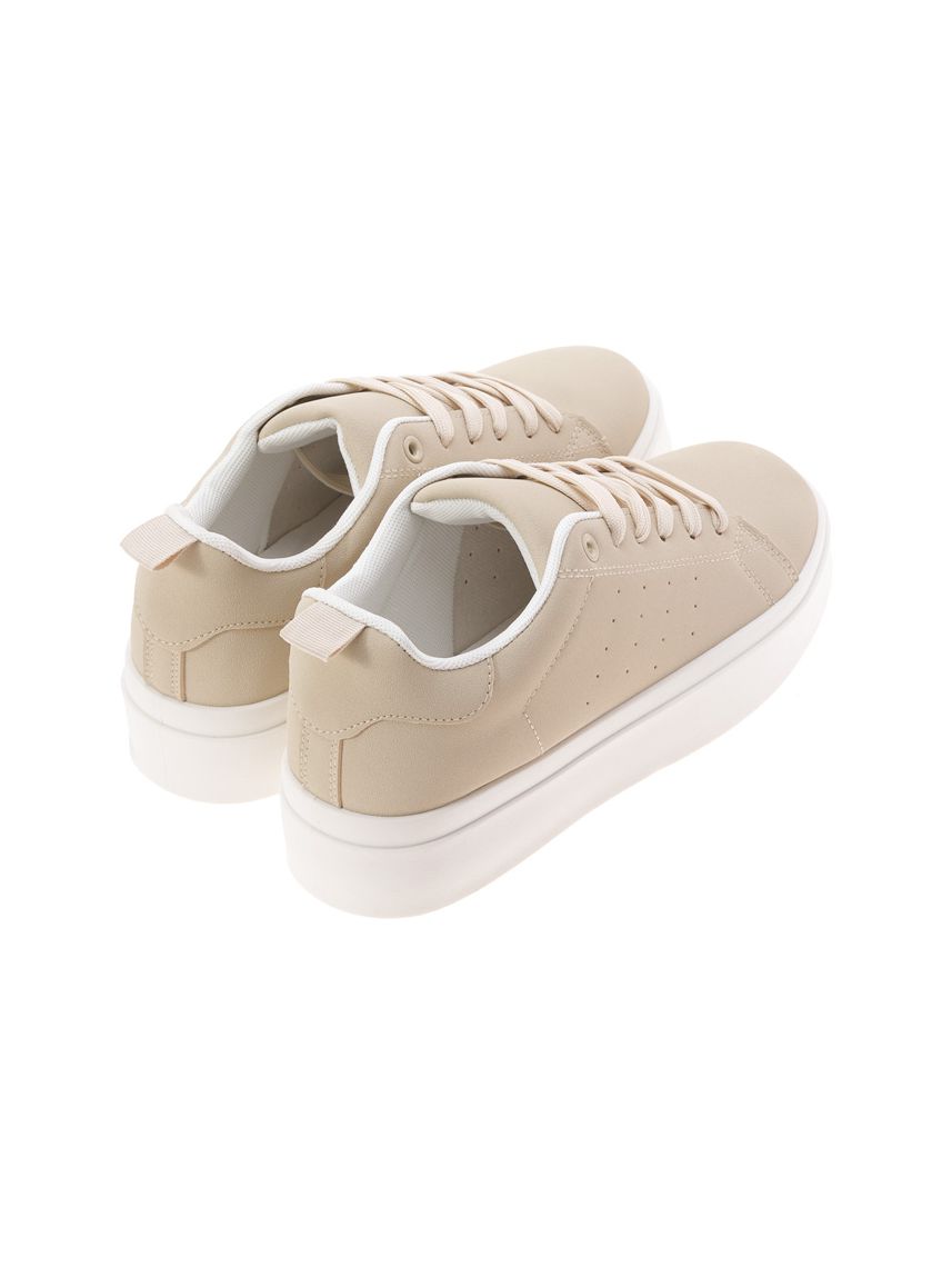 סניקרס בייסיק