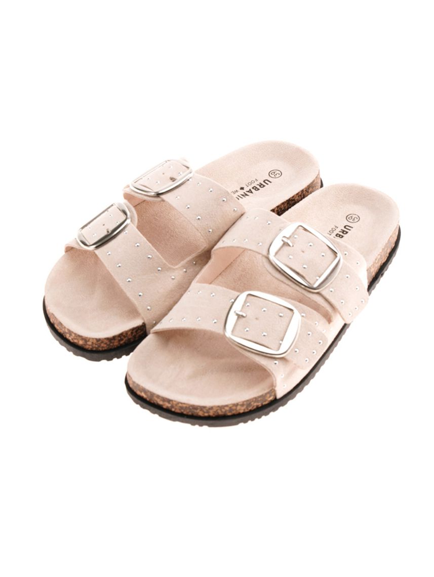 כפכפים מעוטרים ניטים