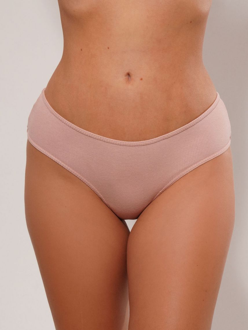 תחתוני נשים