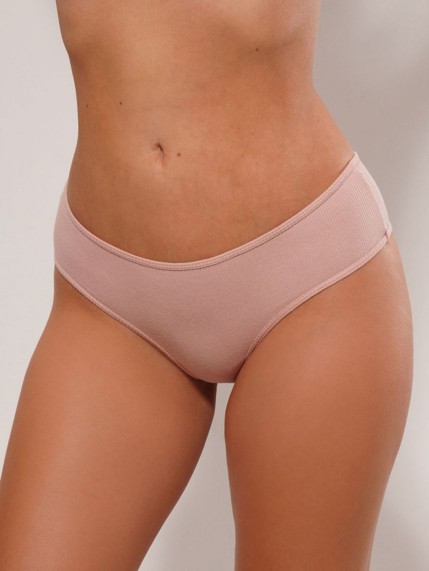 תחתוני נשים