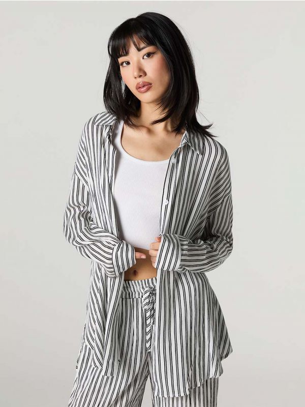 חולצת Flowy מכופתרת ארוכה