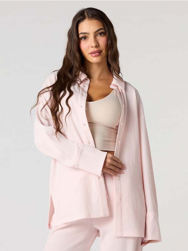 חולצת טקסטורה מכופתרת