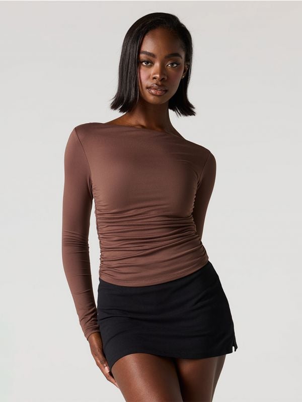 חולצה ארוכה עם מפתח אסימטרי