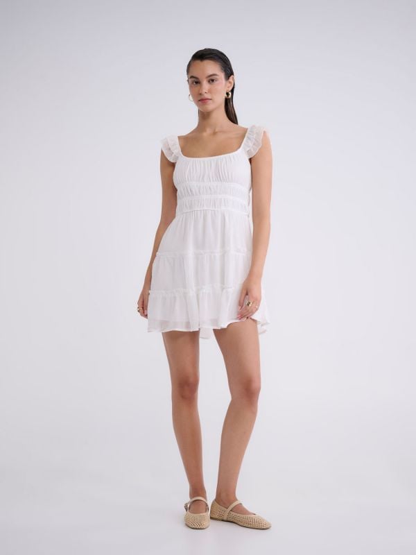 שמלת מיני קומות נשפכת