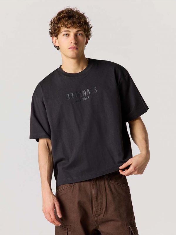 טי-שירט עם הדפס HD