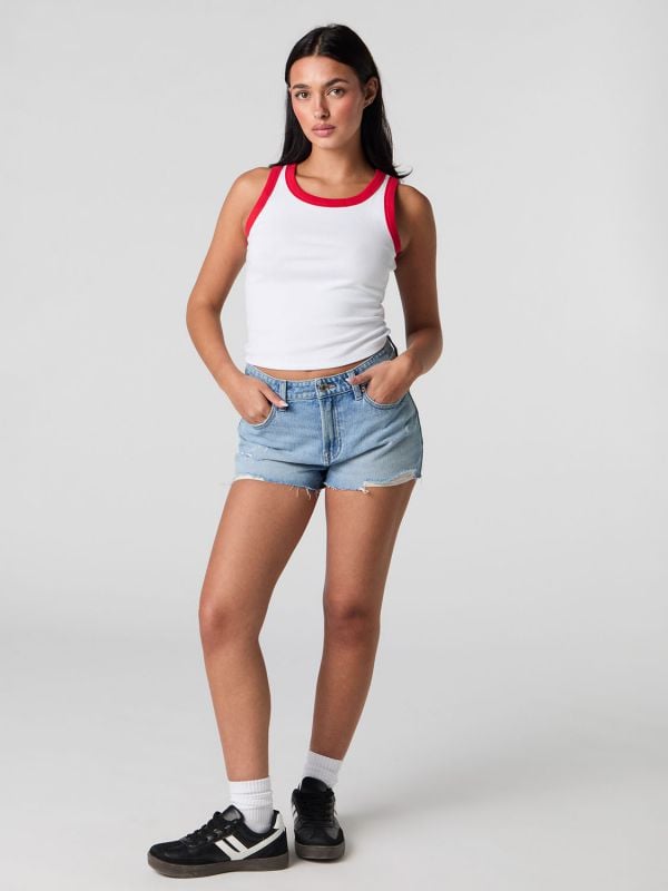 ג’ינס קצר רקום