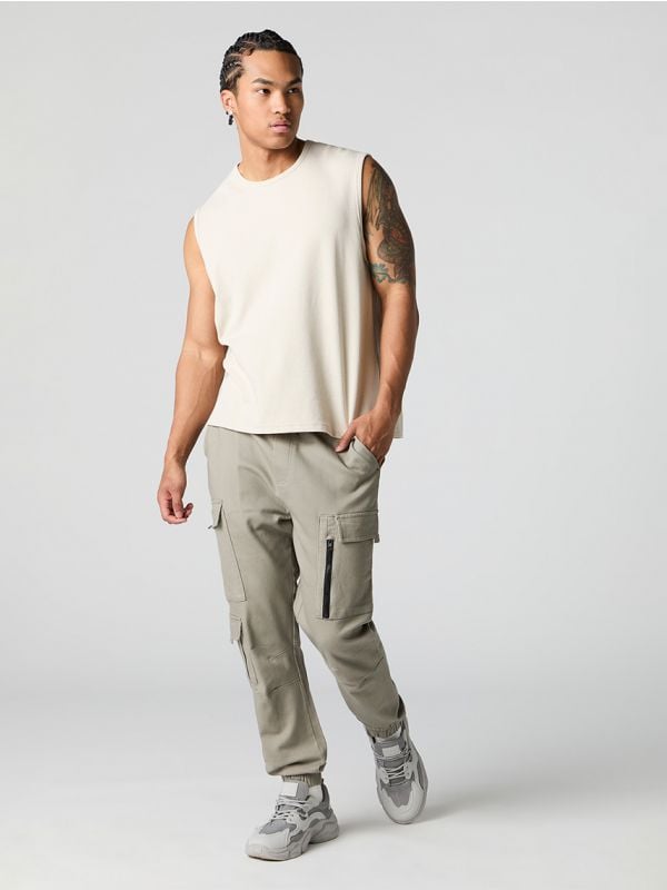 מכנסי JOGGER - CARGO