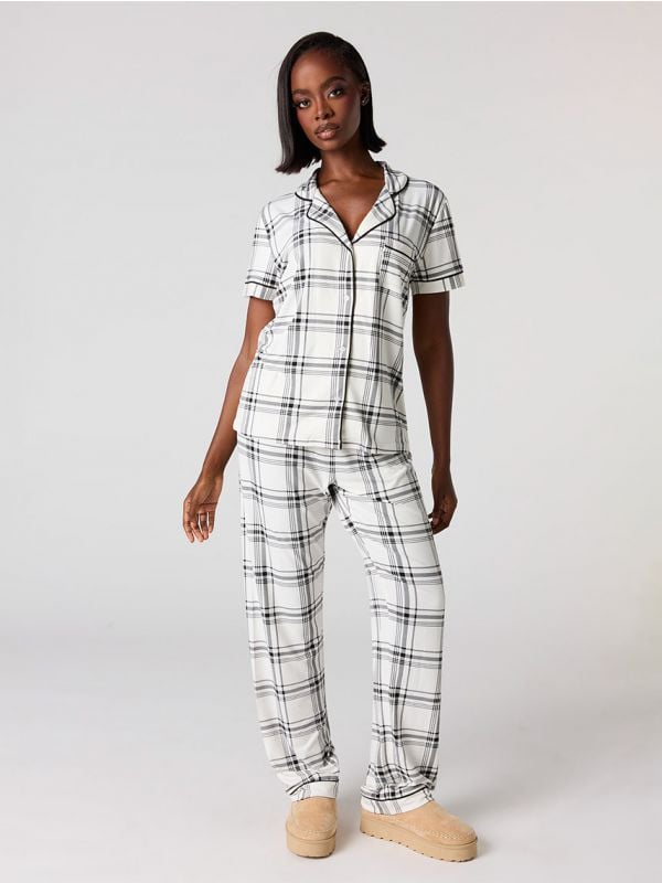 סט פיג’מה מכופתרת