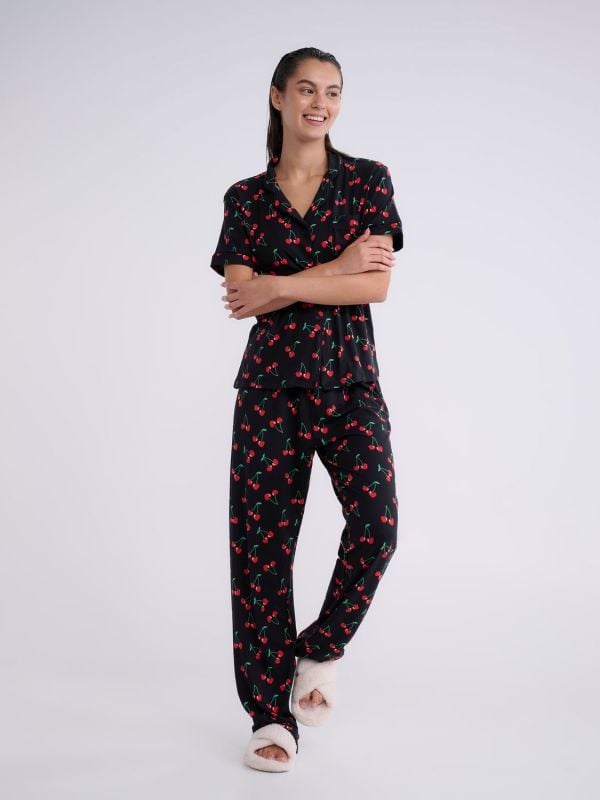 סט פיג’מה מכופתרת