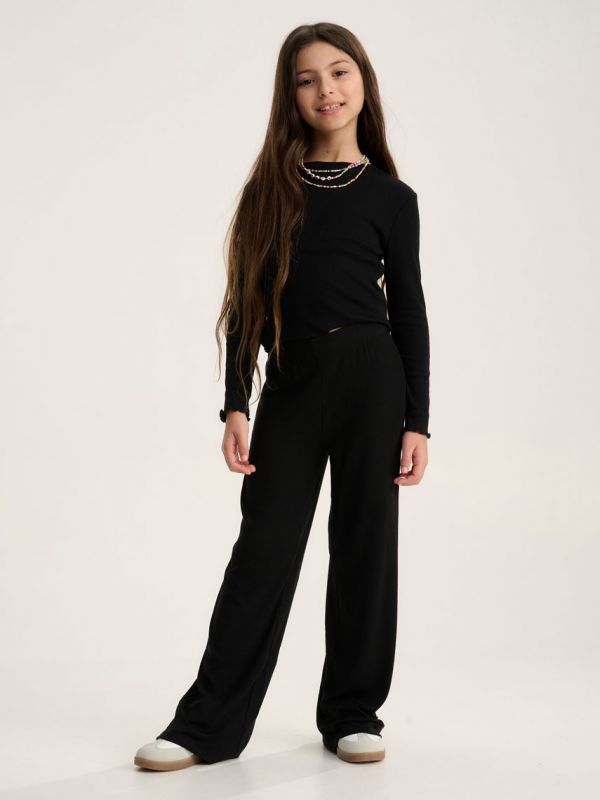 מכנסיים רחבים