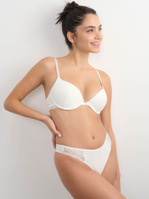 תחתוני נשים