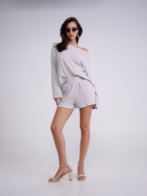 מכנסי סריג קצרים