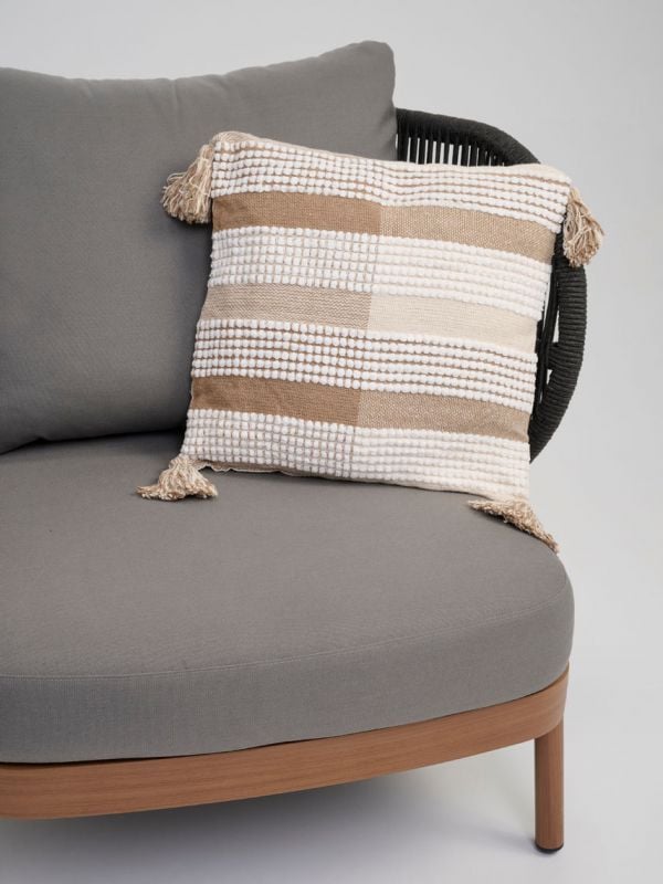 כרית נוי רקומה