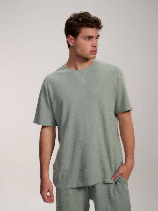 חולצת פיג’מה ופל קצרה