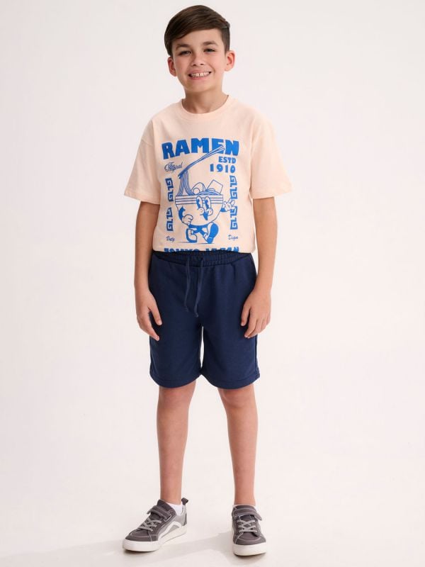 מכנסיים קצרים