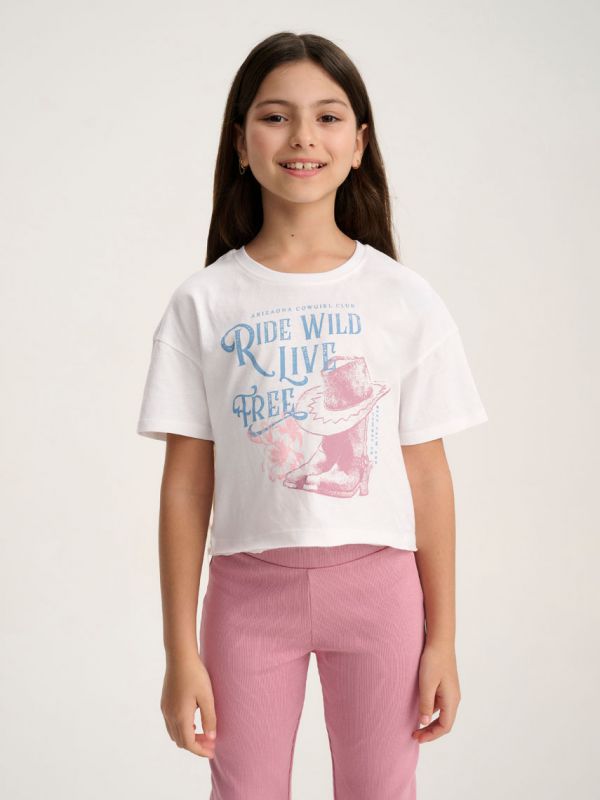 טי-שירט עם סיומת פרומה