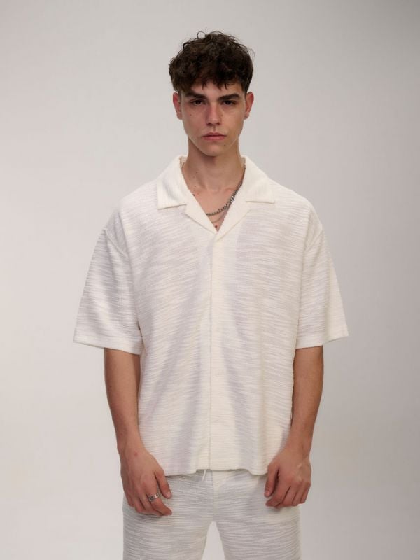 חולצה מכופתרת טקסטורה קצרה