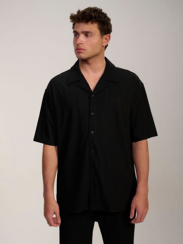 חולצת טקסטורה מכופתרת