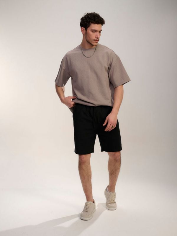 מכנסי טקסטורה קצרים