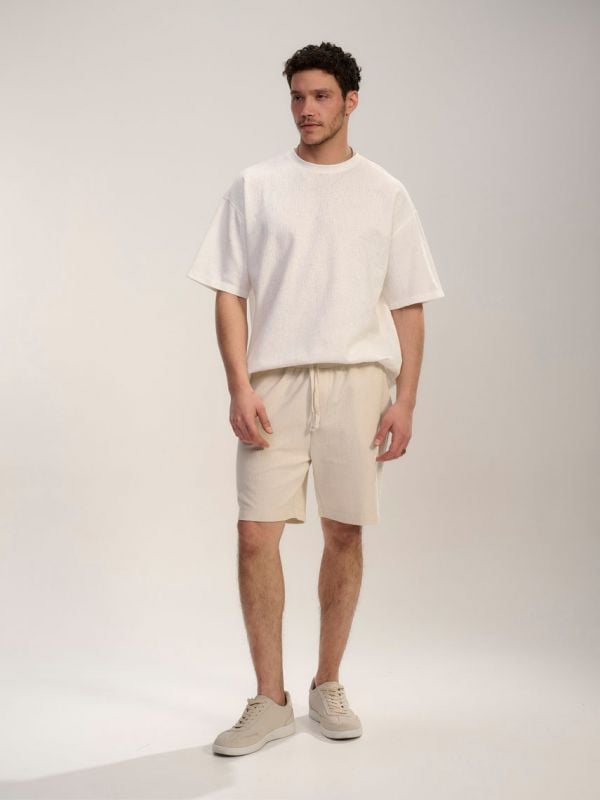 מכנסי טקסטורה קצרים