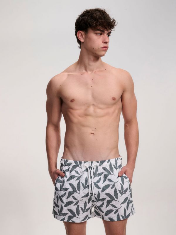 מכנסי בגד ים עם הדפס