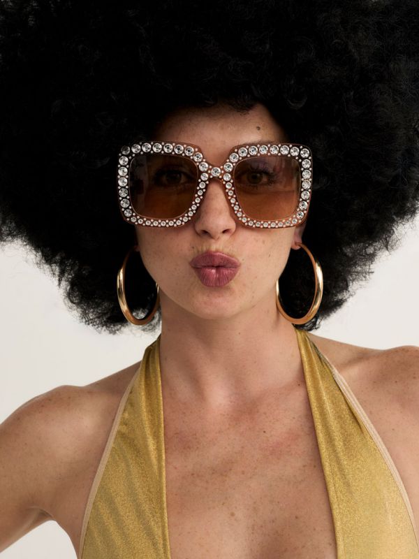 משקפי שמש נוצצות לתחפושת