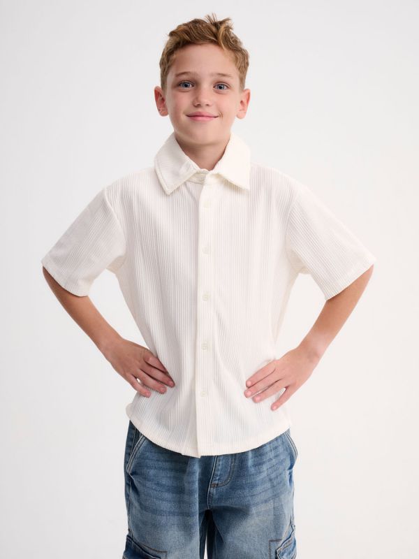 חולצה מכופתרת קצרה