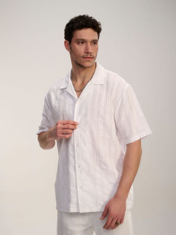 חולצה מכופתרת טקסטורה קצרה