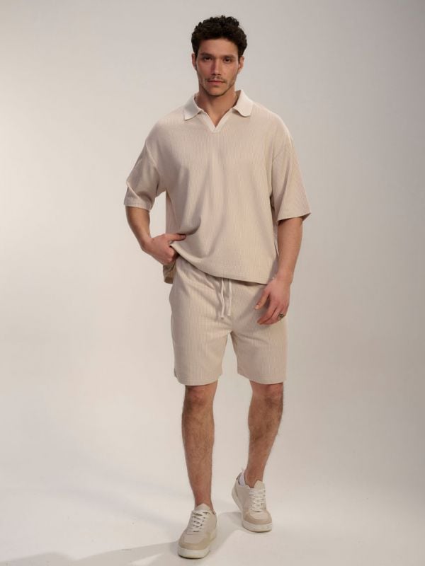 מכנסי טקסטורה קצרים