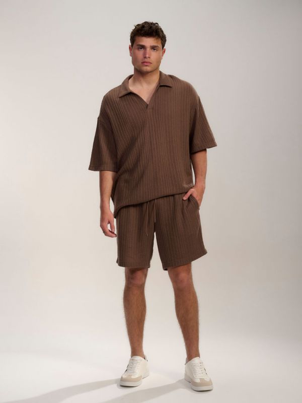 מכנסי טקסטורה קצרים