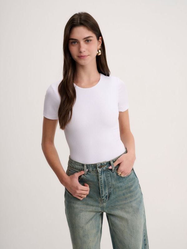 בגד גוף קצר