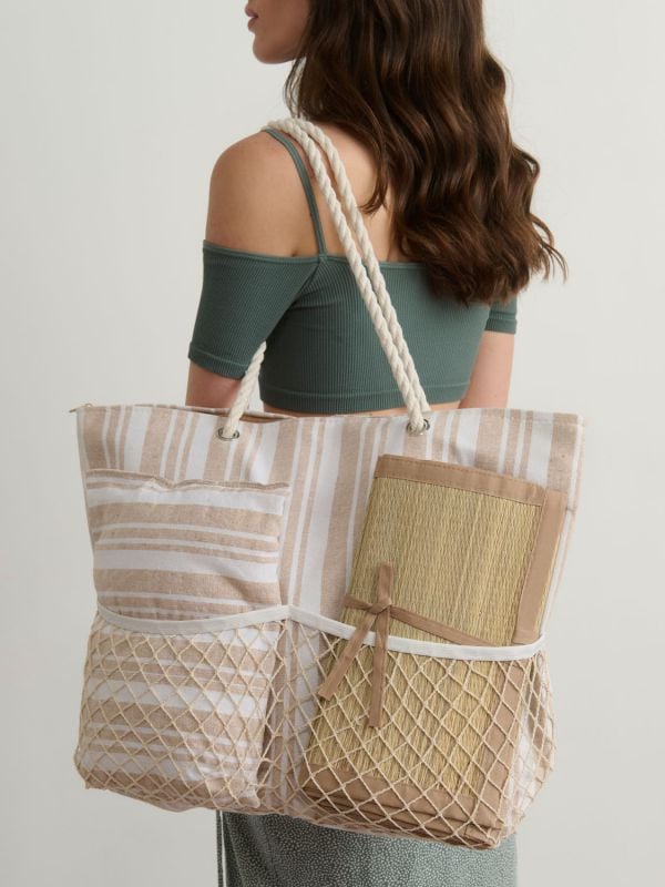 תיק חוף לנשים