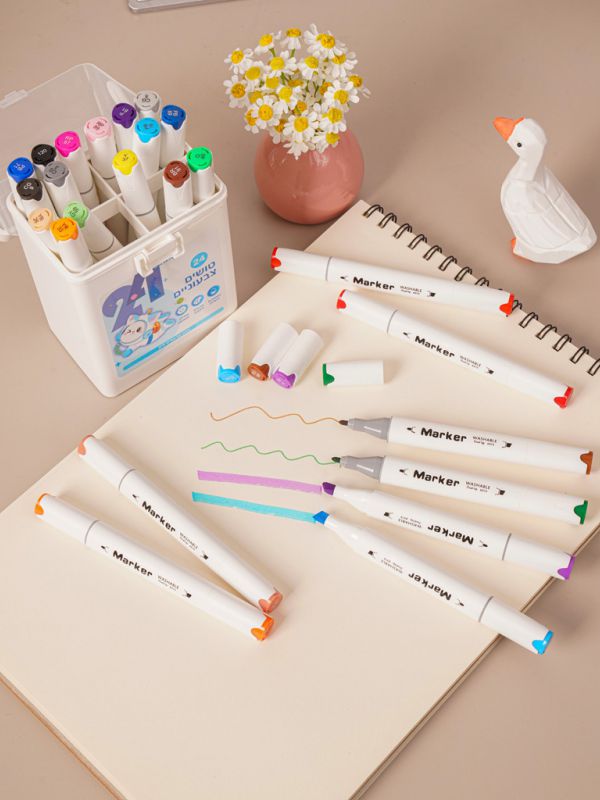 קופסת מרקרים צבעוניים