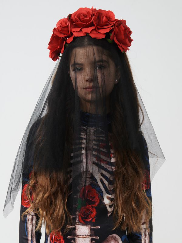 קשת פרחים עם הינומה