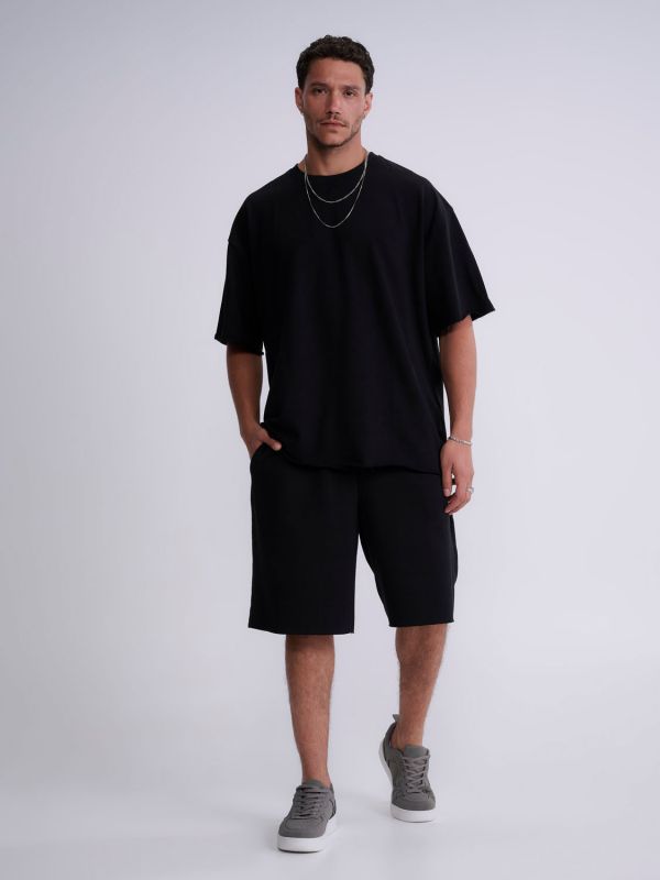 מכנסיים קצרים עם סיומת פרומה