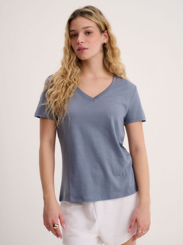 טי-שירט V בייסיק