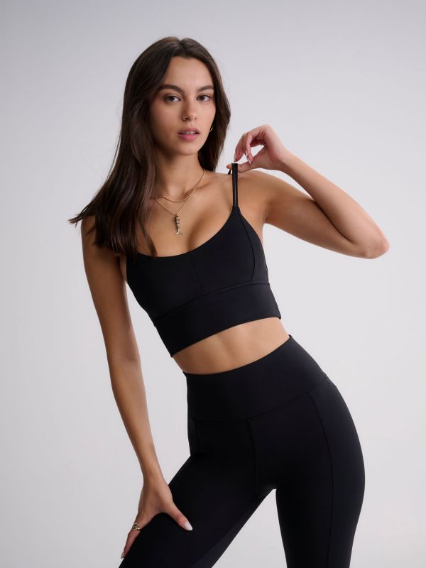 טופ אקטיב כתפיות כפולות